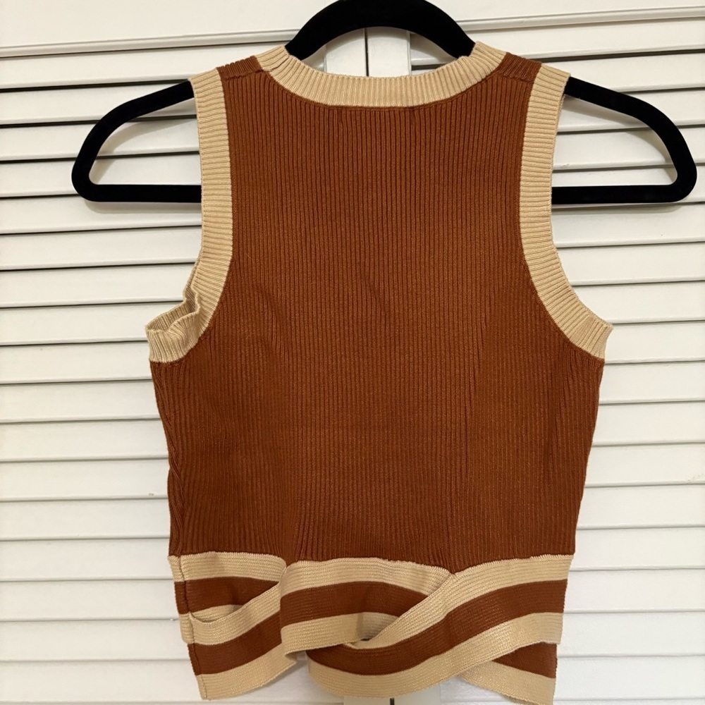 Brown and Cream Women's Top - Picture 3 of 3
